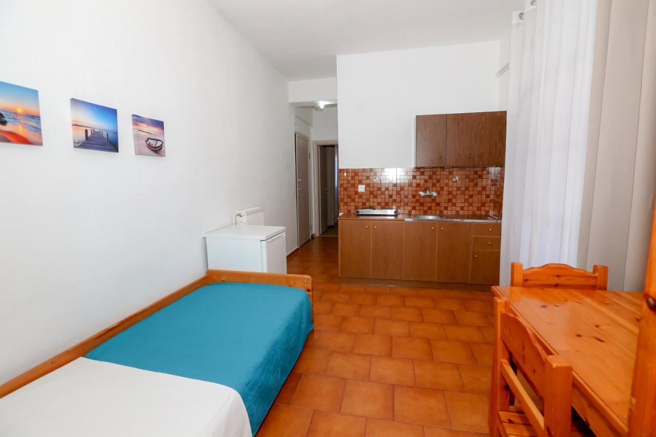 Athina Apartments Kato Korakiana Eksteriør bilde