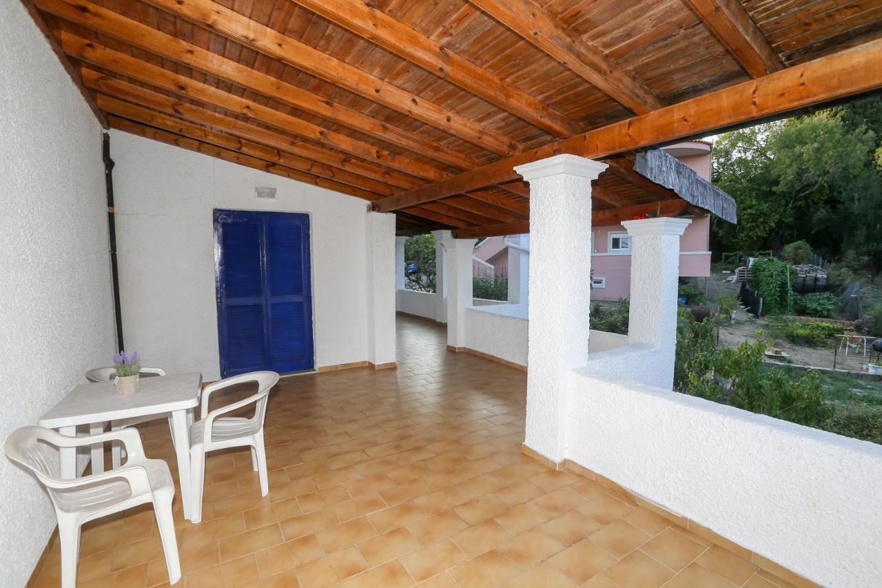 Athina Apartments Kato Korakiana Eksteriør bilde